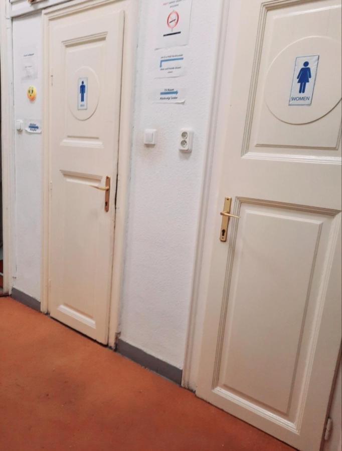 Lamis Hostel Budapeşte Dış mekan fotoğraf